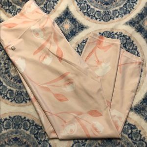 Fabletics cropped leggings